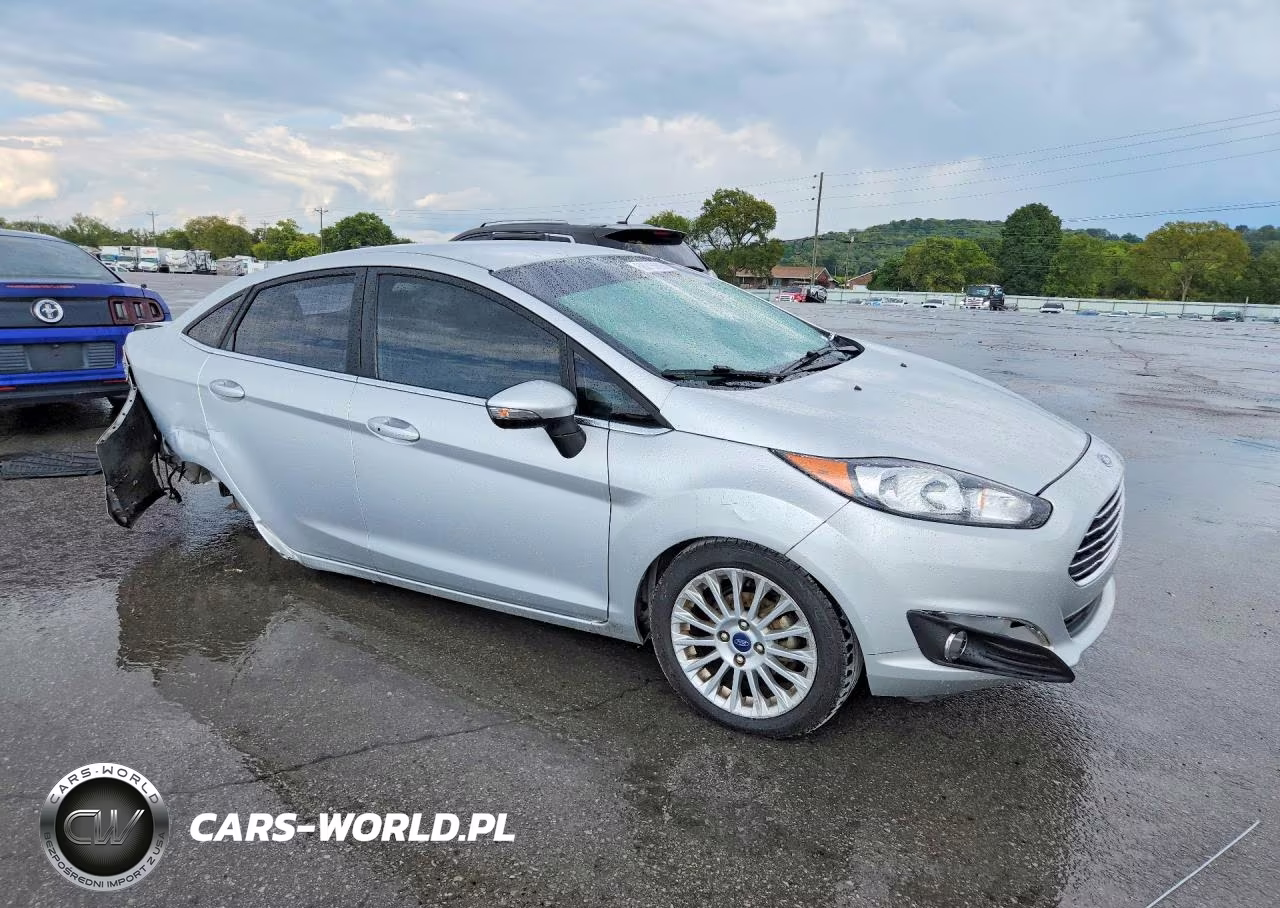 2015 Ford Fiesta Titanium VIN:3FADP4CJ5FM225616 - 4