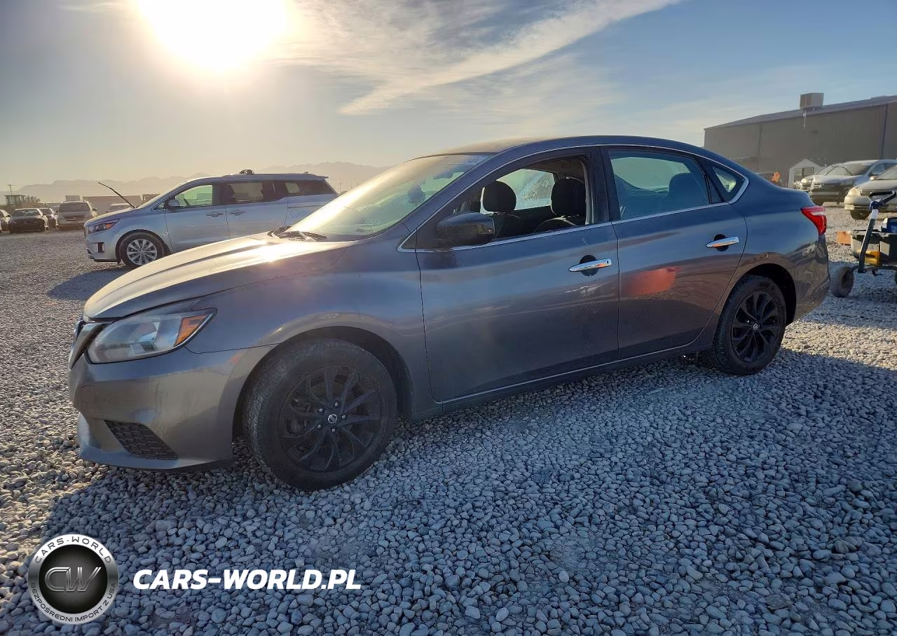 2018 Nissan Sentra S – zdjęcie 1 z 12