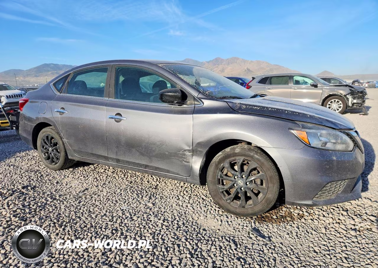 2018 Nissan Sentra S VIN:3N1AB7AP8JY241575 - 4