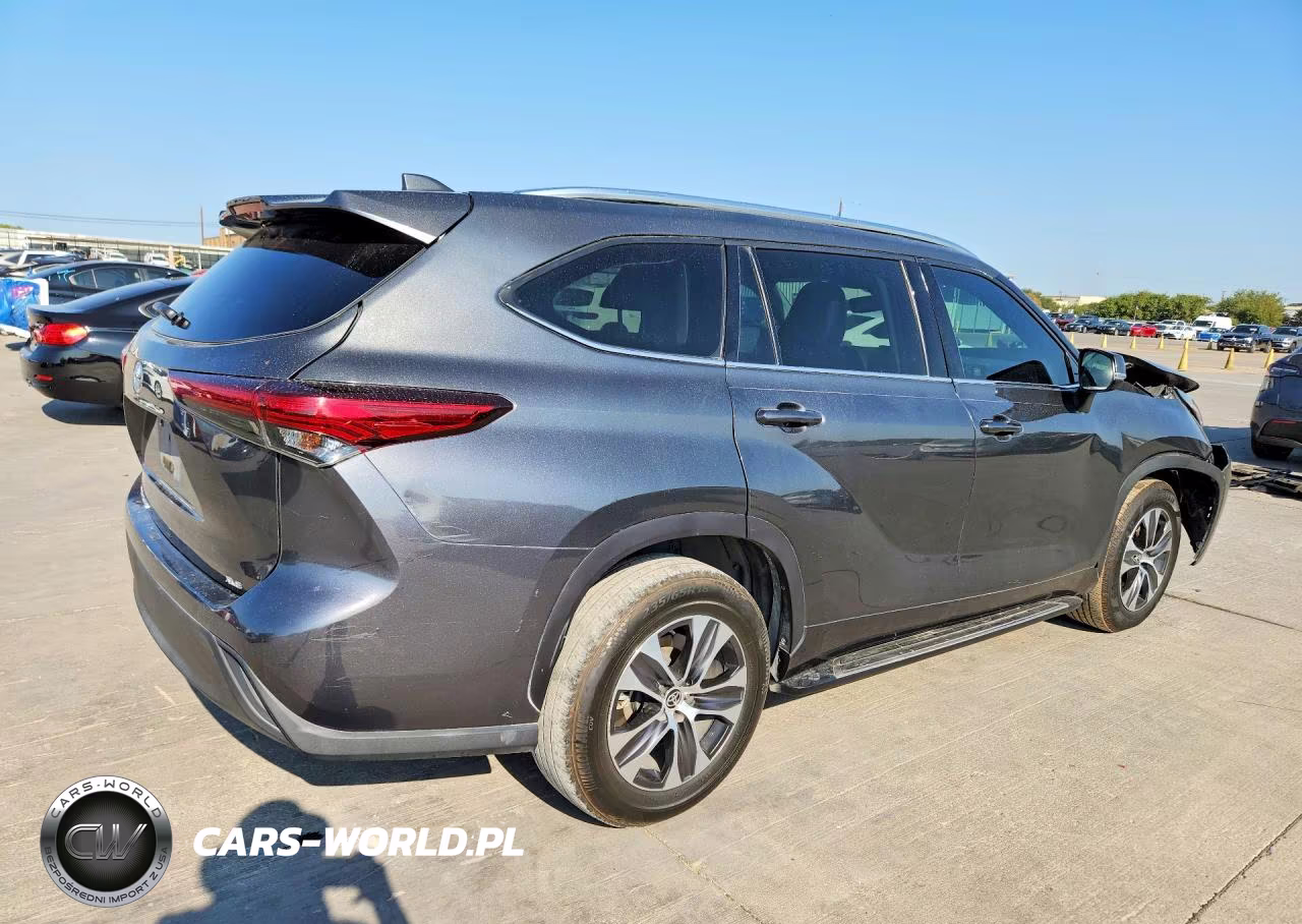 2020 Toyota Highlander Xle VIN:5TDGZRAH2LS509294 - 3