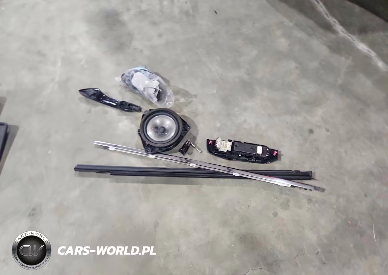 2017 Lexus Nx 200T Base-200T F VIN:JTJYARBZXH2077830 - 13