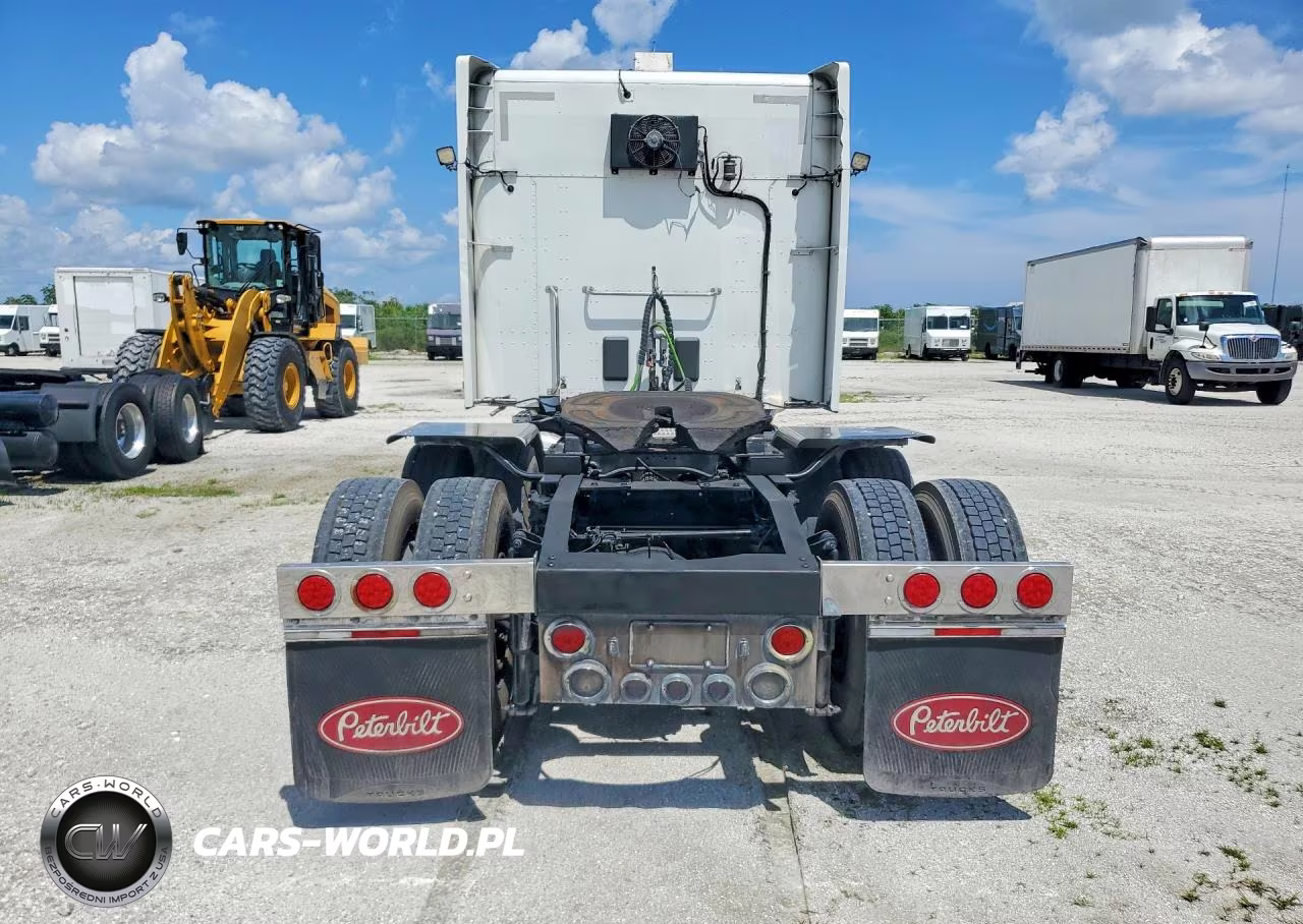 2014 Peterbilt 579 VIN:1XPBD49XXED249893 - 6