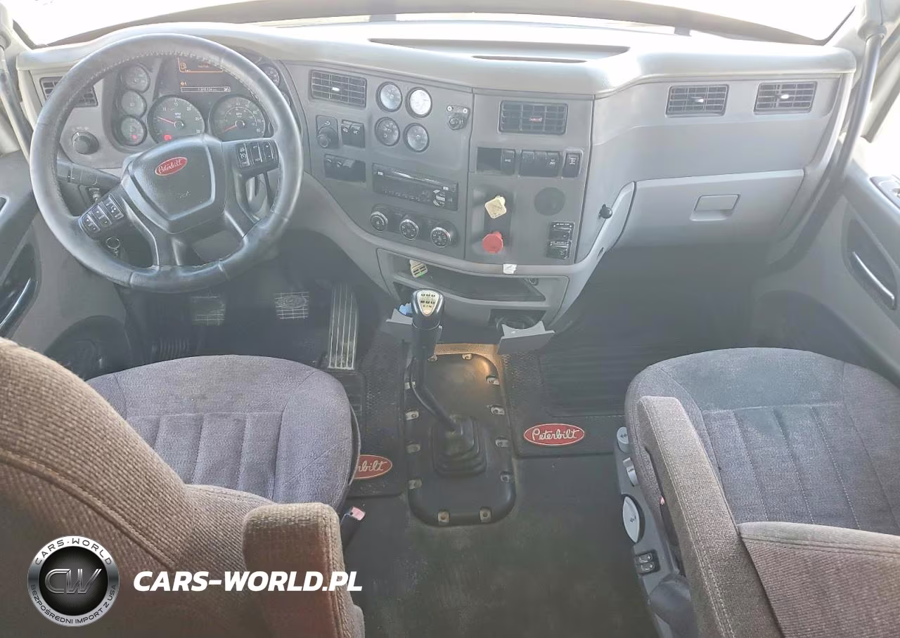 2014 Peterbilt 579 VIN:1XPBD49XXED249893 - 8