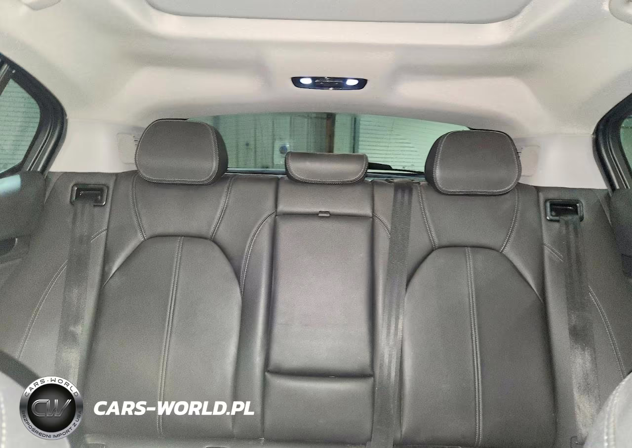 2021 Alfa Romeo Stelvio Sport VIN:ZASPAKAN4M7C99949 - 10