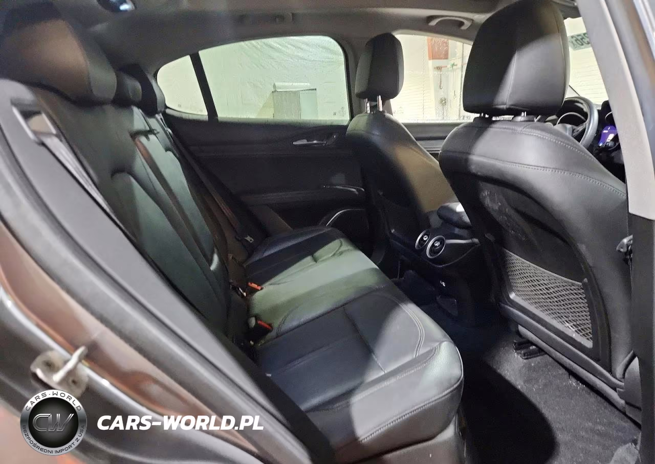 2021 Alfa Romeo Stelvio Sport VIN:ZASPAKAN4M7C99949 - 11