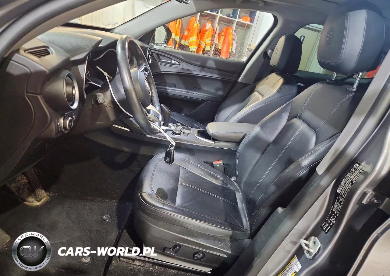 2021 Alfa Romeo Stelvio Sport VIN:ZASPAKAN4M7C99949 - 7