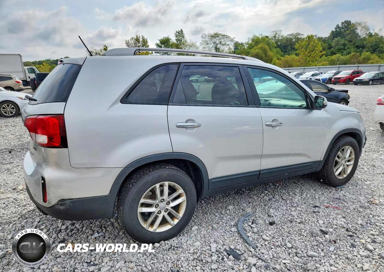 2014 Kia Sorento Lx VIN:5XYKTDA66EG475437 - 3