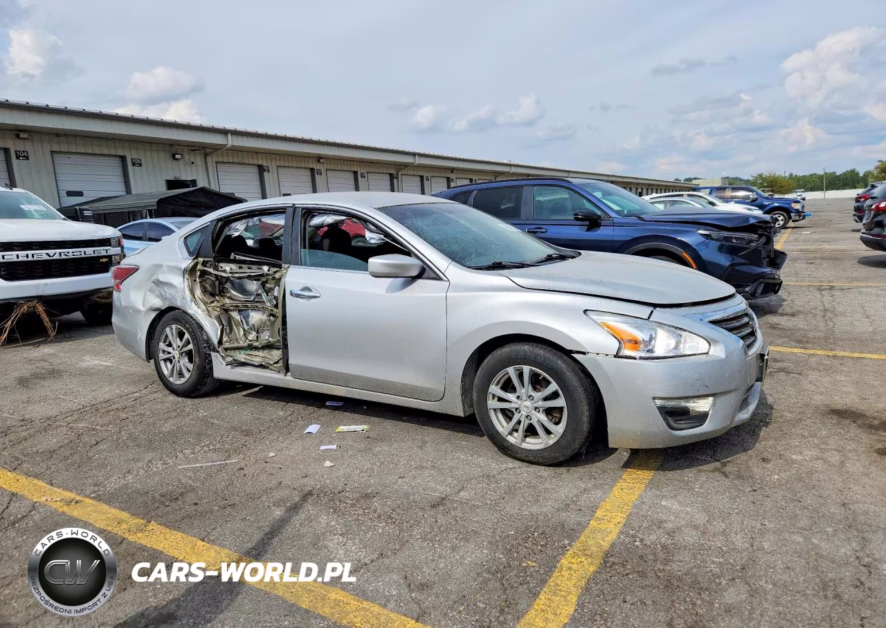 2014 Nissan Altima 2.5 S VIN:1N4AL3APXEN374429 - 4