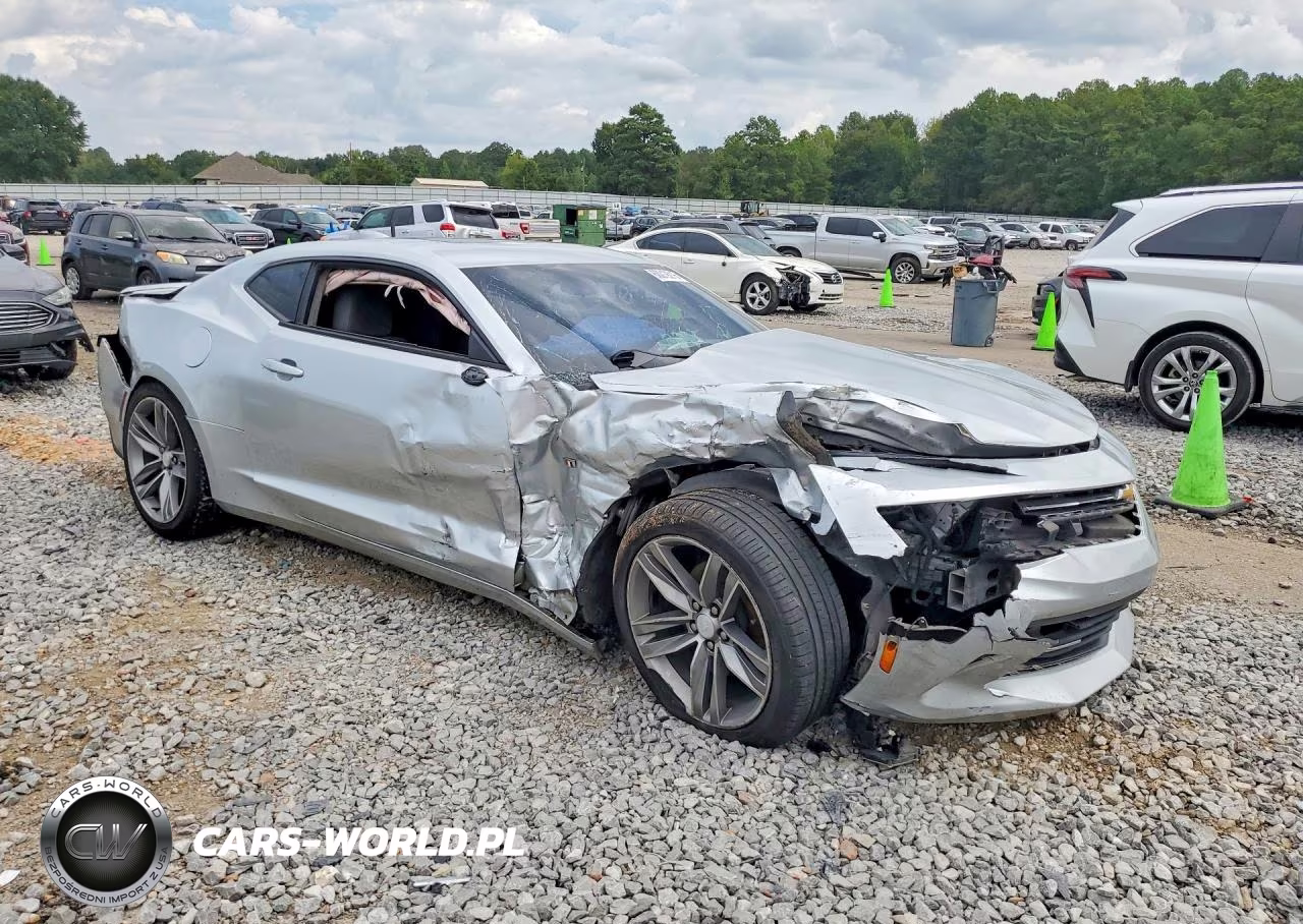 2018 Chevrolet Camaro Lt VIN:1G1FB1RS9J0146812 - 4