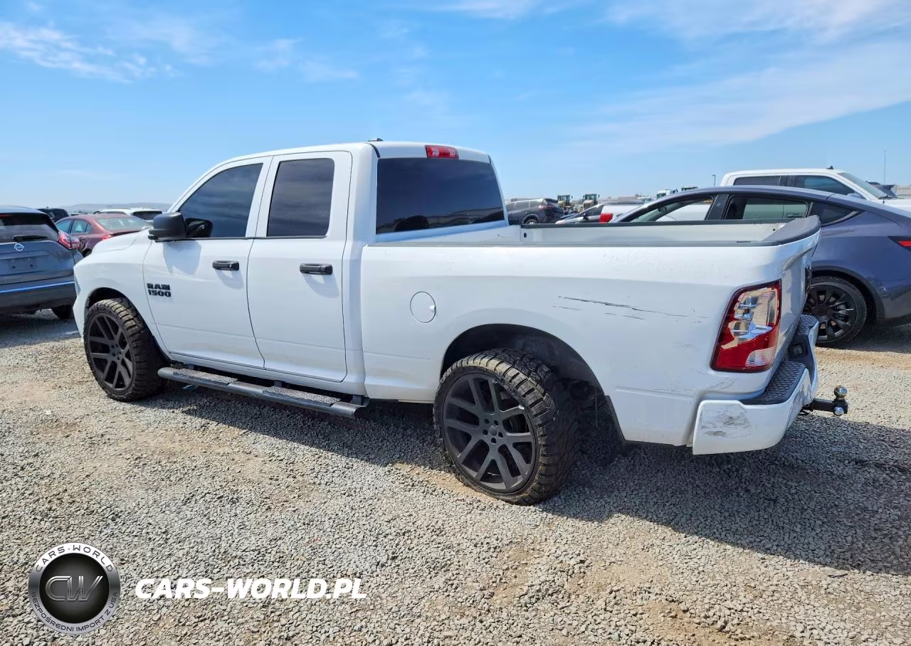 2018 Ram 1500 St VIN:1C6RR6FG6JS275499 - 2