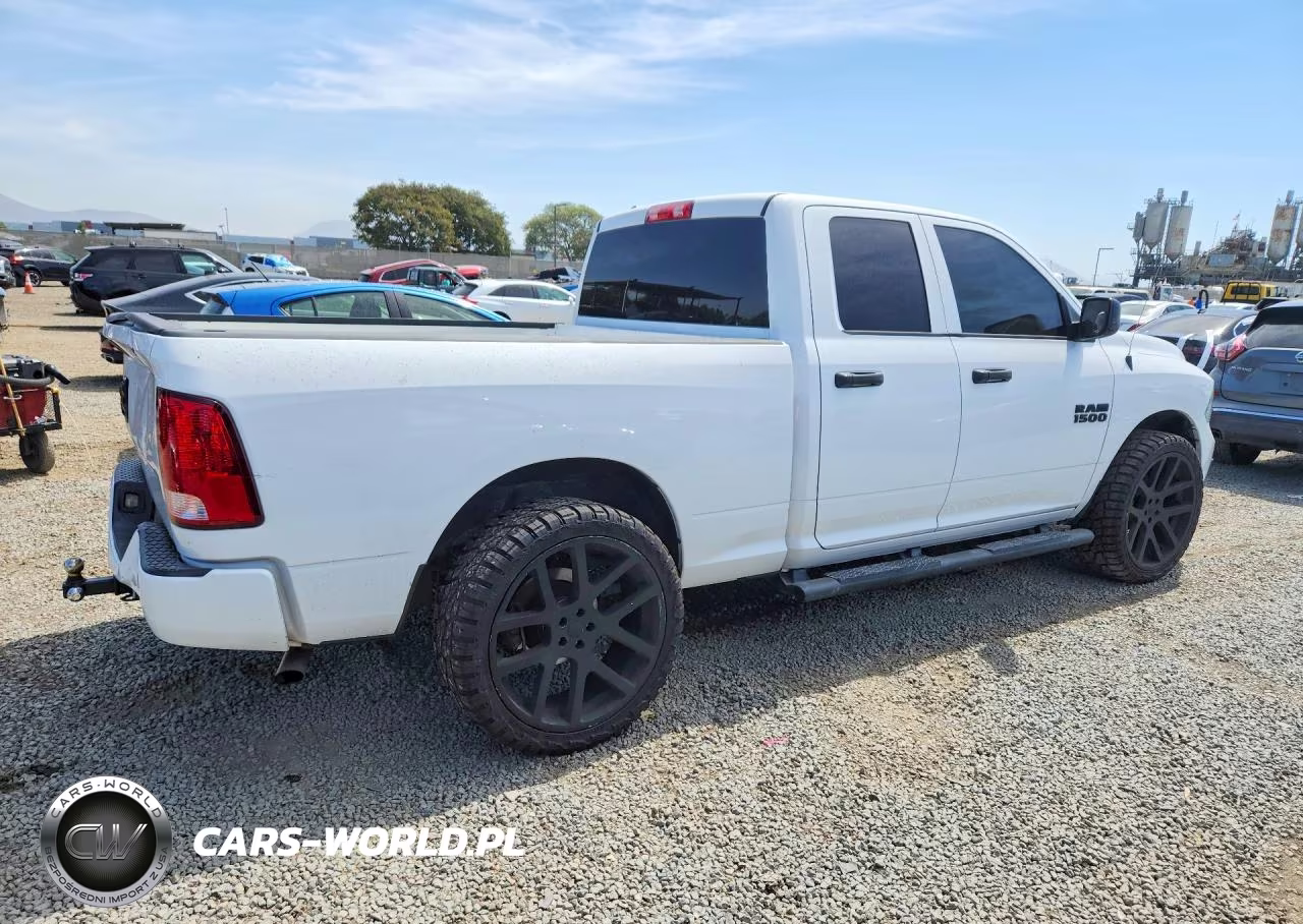 2018 Ram 1500 St VIN:1C6RR6FG6JS275499 - 3