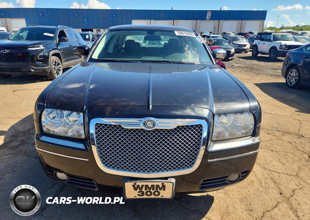 2009 Chrysler 300 Touring VIN:2C3KK53V99H586170 - 5