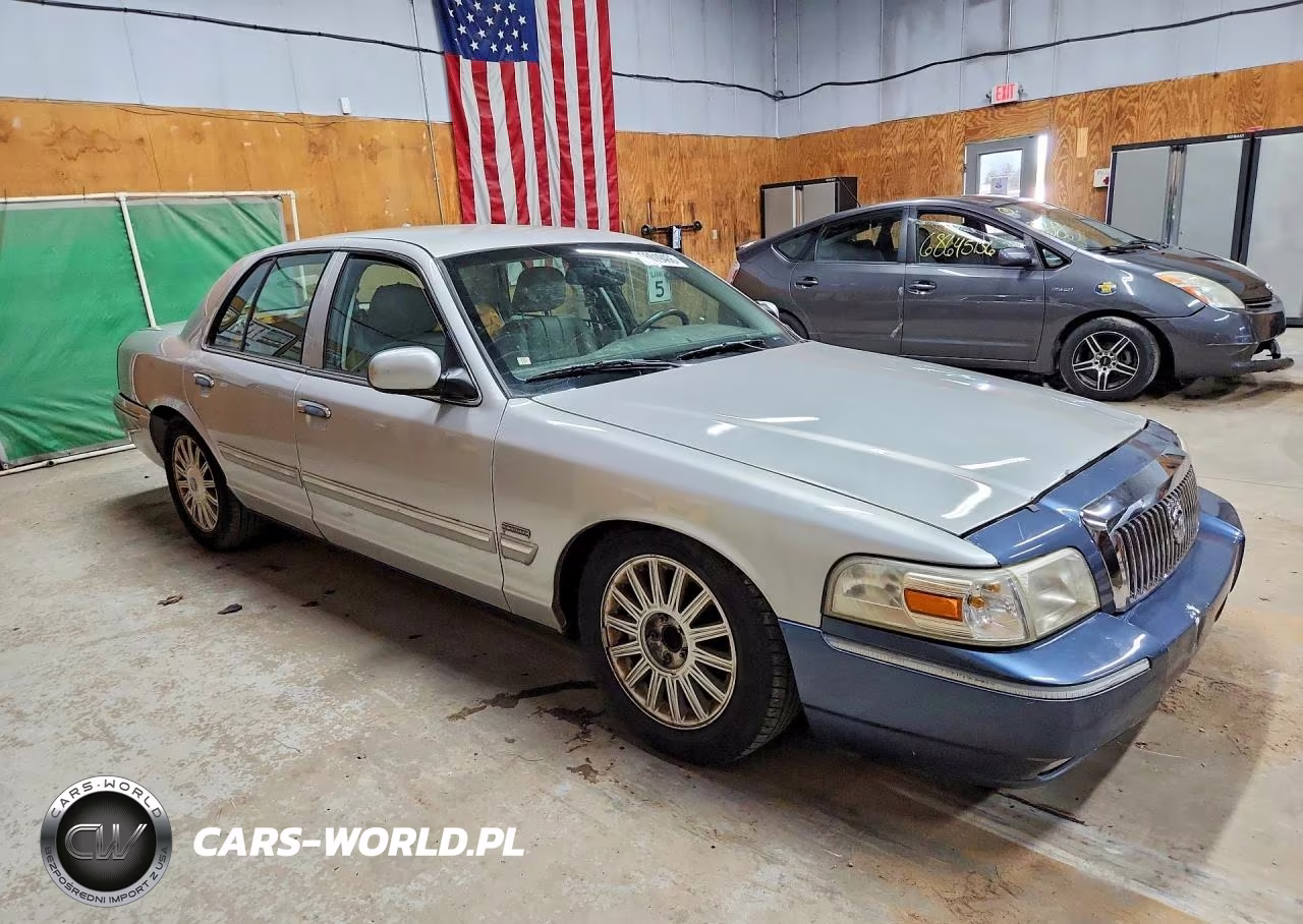 2010 Mercury Grand Marquis Ls VIN:2MEBM7FV0AX623791 - 4