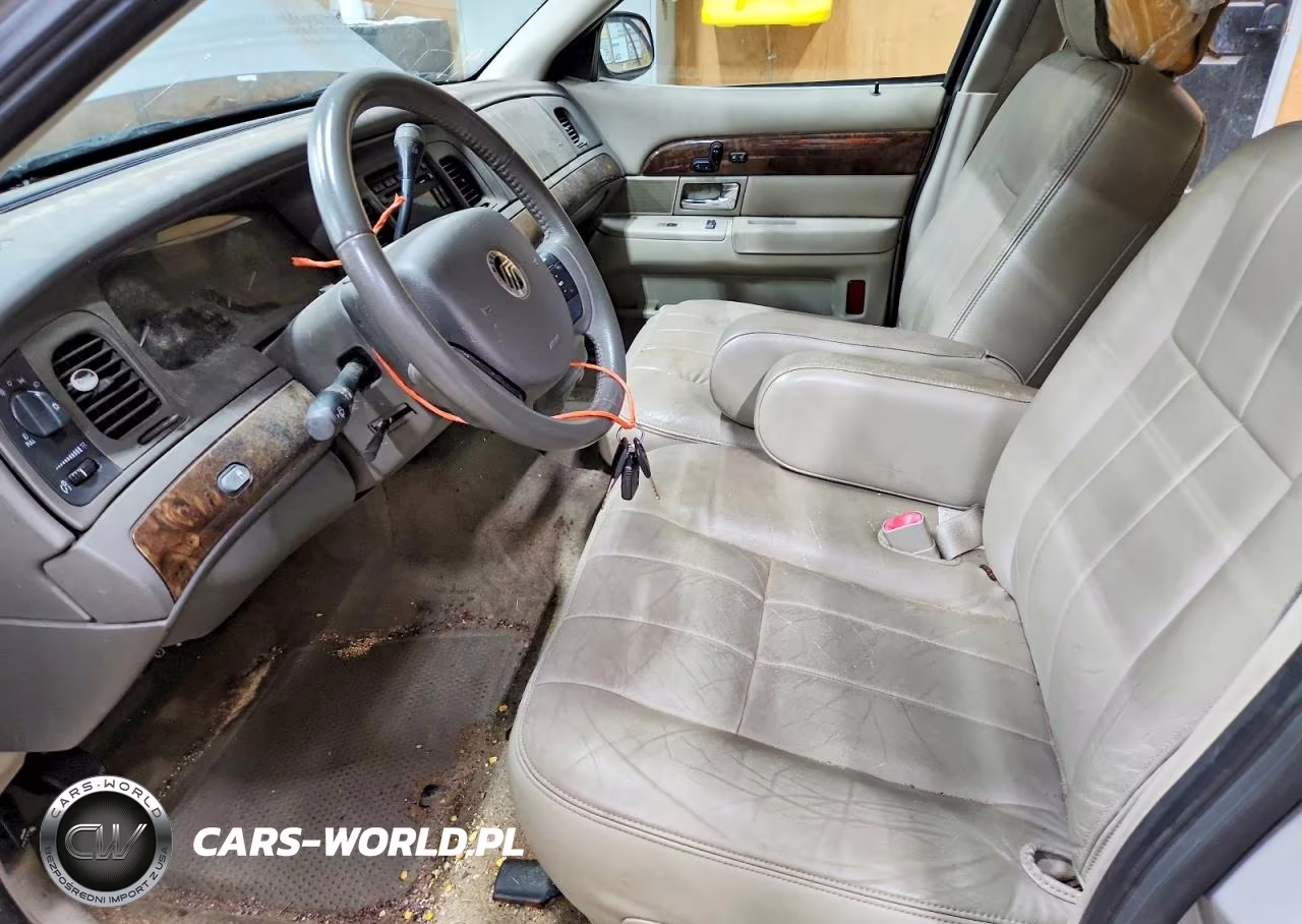 2010 Mercury Grand Marquis Ls VIN:2MEBM7FV0AX623791 - 7