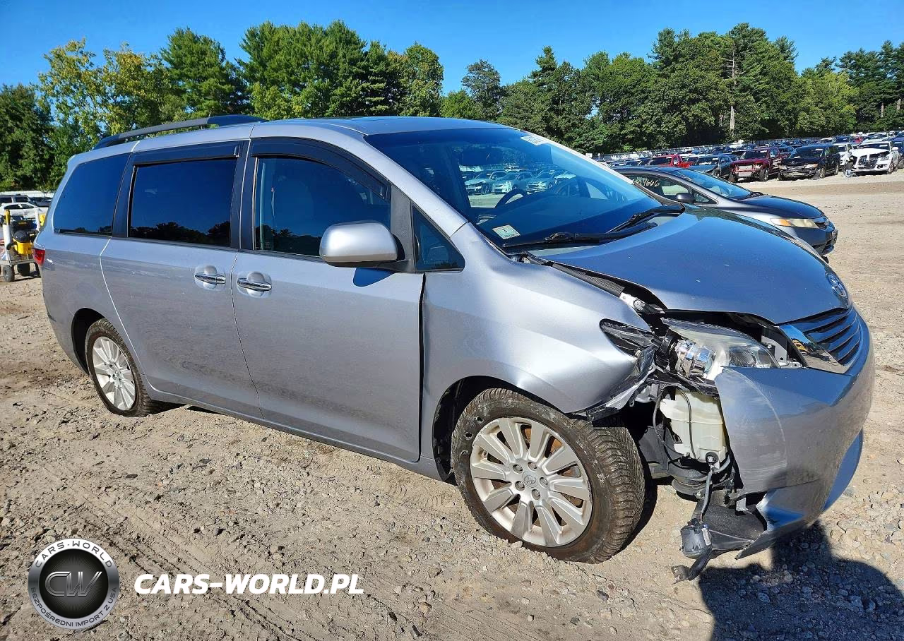 2015 Toyota Sienna Xle 7-Passenger VIN:5TDDK3DCXFS105345 - 4