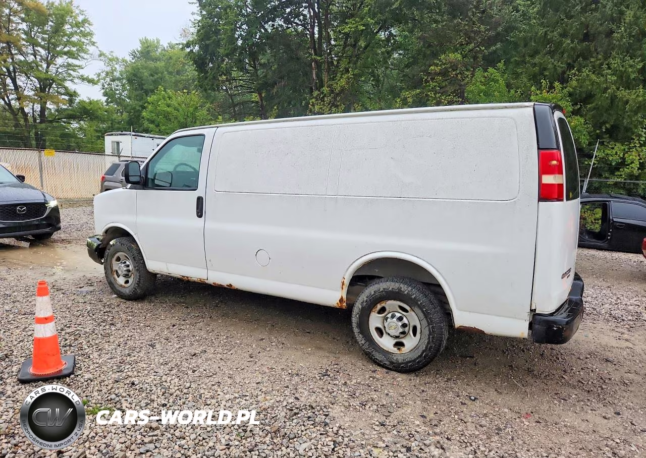 2013 Chevrolet Express 2500 Cargo Delivery Van VIN:1GCWGFCA4D1135821 - 2