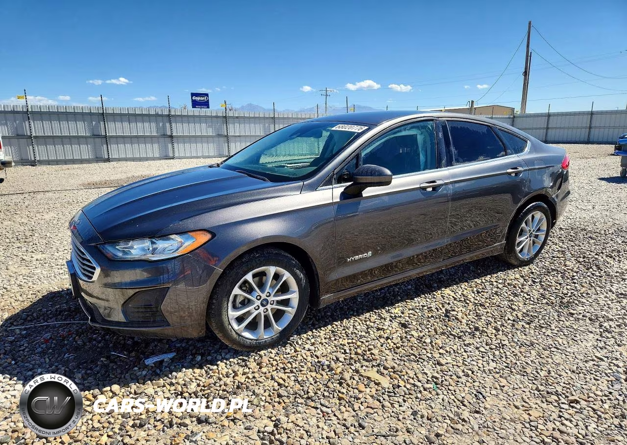 2019 Ford Fusion Se – zdjęcie 1 z 12