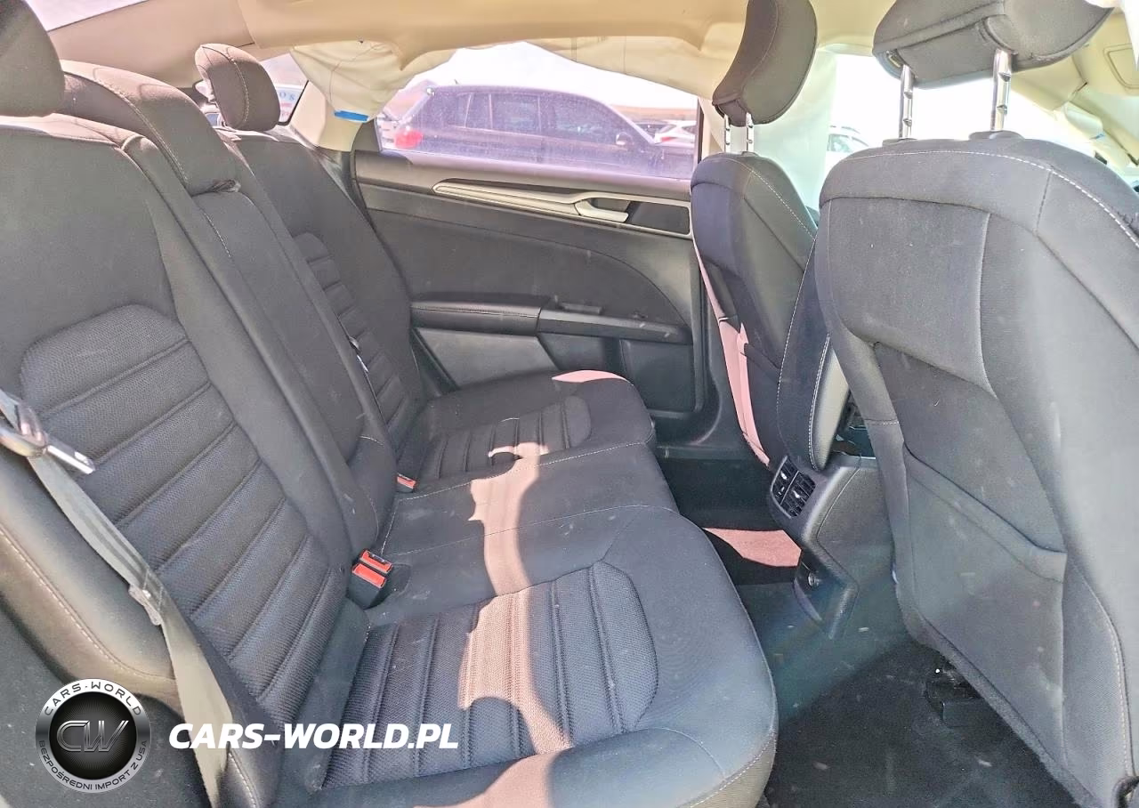 2019 Ford Fusion Se VIN:3FA6P0LU5KR200157 - 10