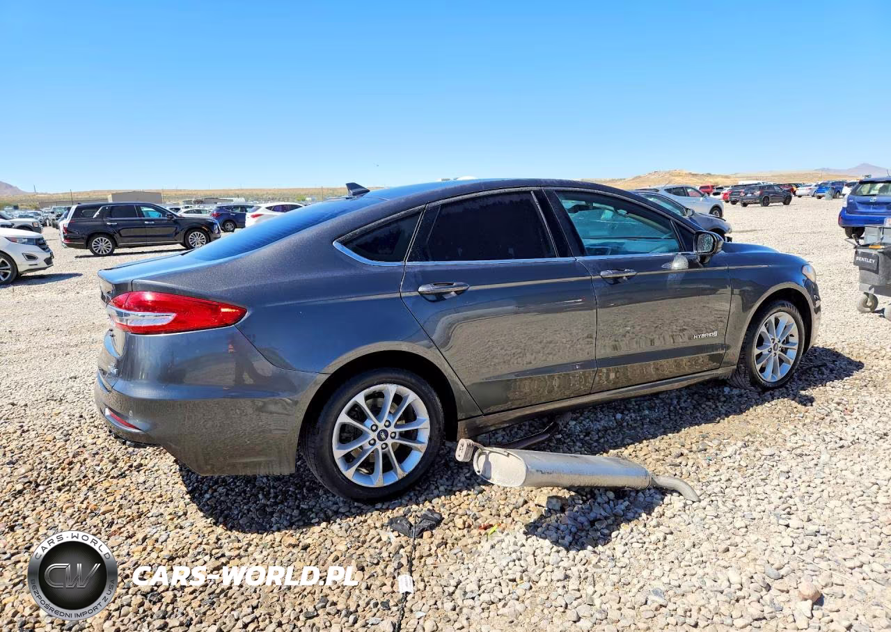 2019 Ford Fusion Se VIN:3FA6P0LU5KR200157 - 3