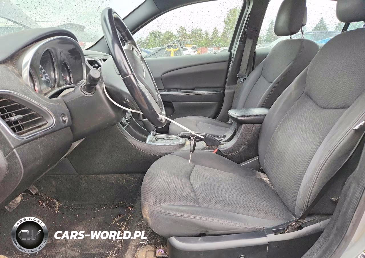 2014 Chrysler 200 Touring VIN:1C3CCBBG1EN144794 - 7