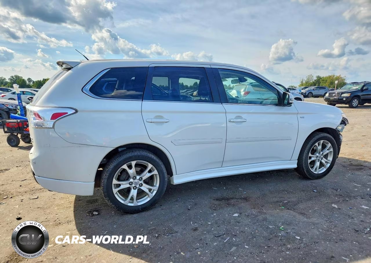 2014 Mitsubishi Outlander Gt VIN:JA4JZ4AXXEZ017043 - 3