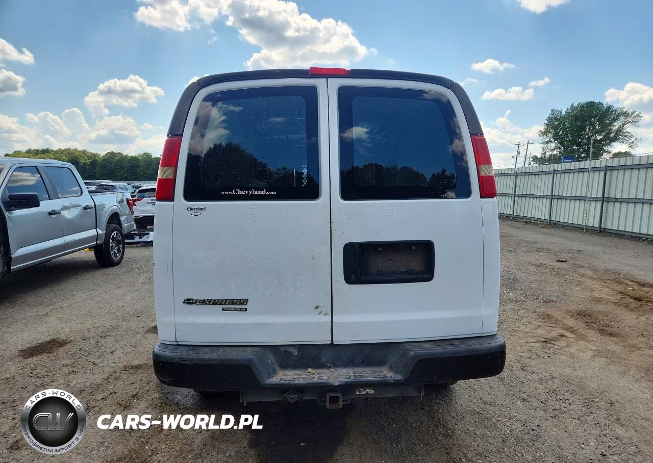 2015 Chevrolet Express G2500 VIN:1GCWGFCF2F1116280 - 6