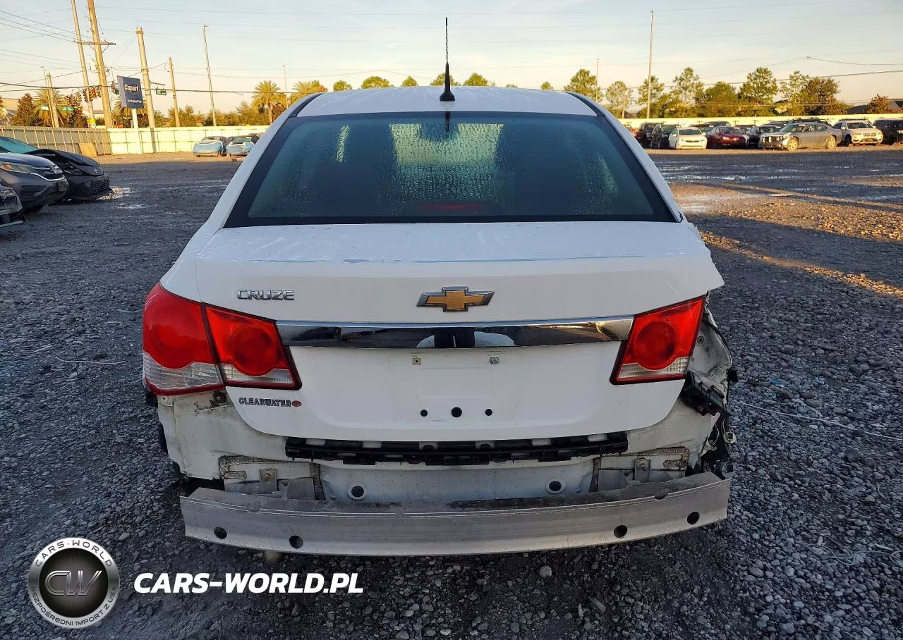 2014 Chevrolet Cruze Ls VIN:1G1PA5SH1E7471898 - 6