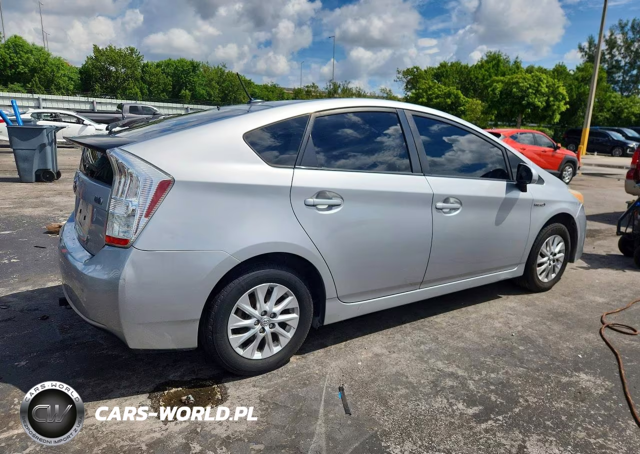 2011 Toyota Prius One VIN:JTDKN3DU1B0271399 - 3