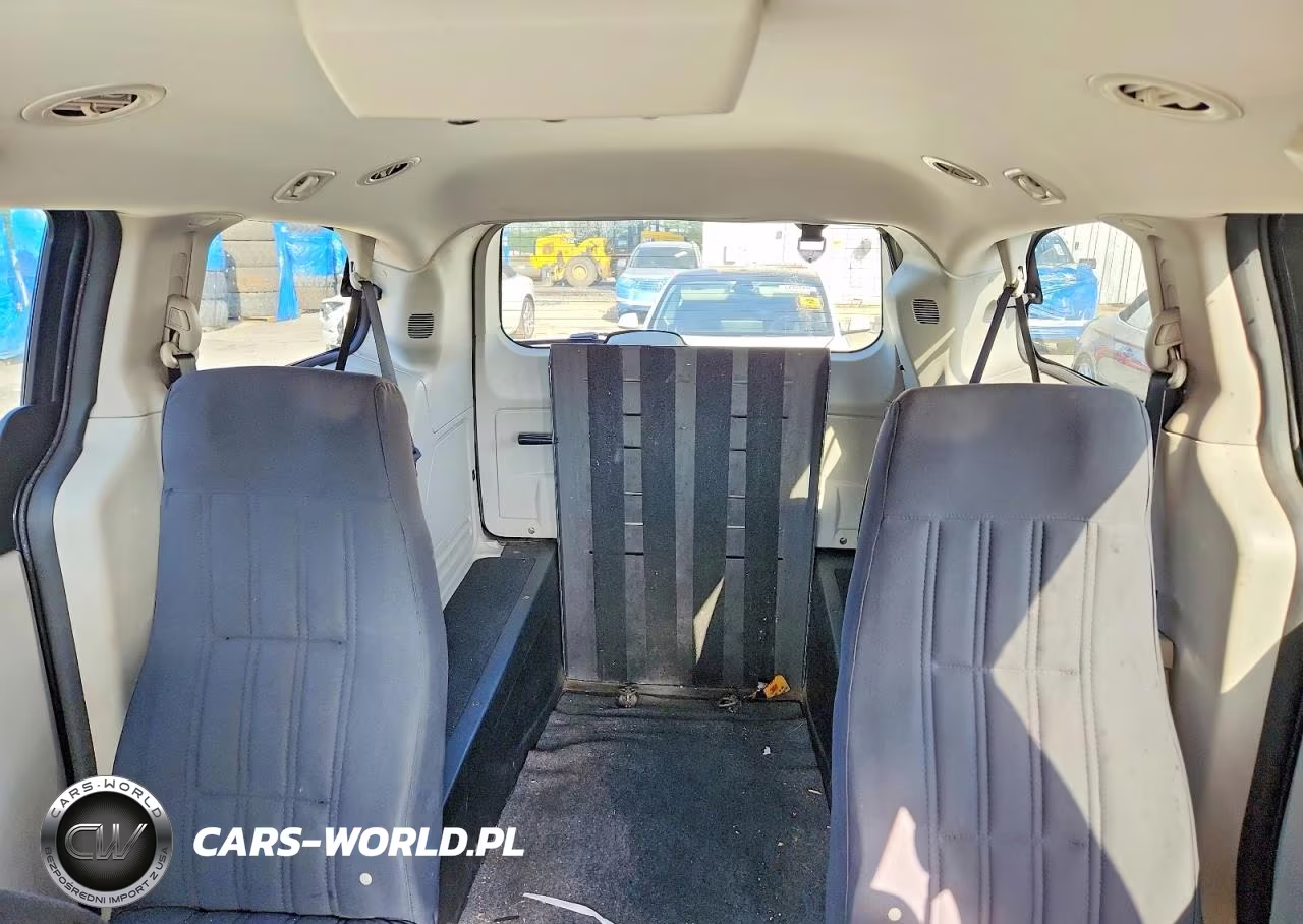 2011 Dodge Grand Caravan Mainstreet VIN:2D4RN3DG1BR786906 - 10