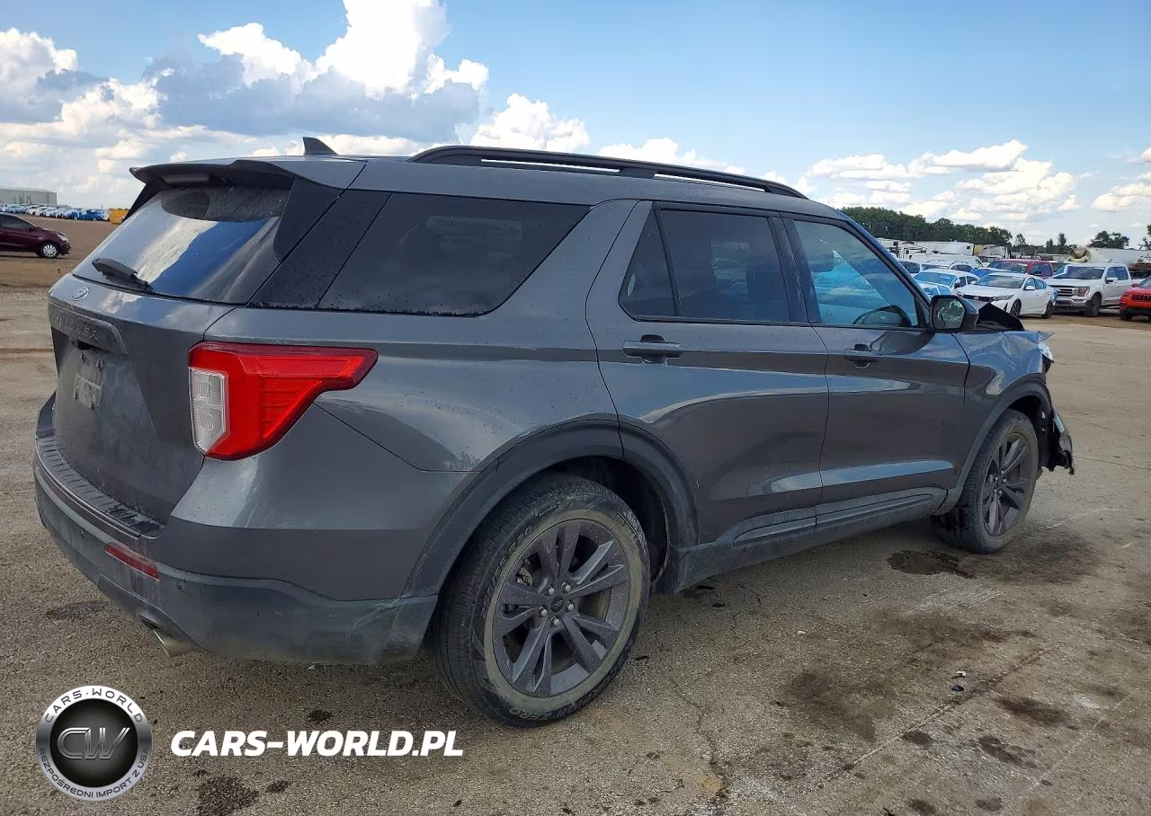 2023 Ford Explorer Xlt VIN:1FMSK7DH6PGB44290 - 3