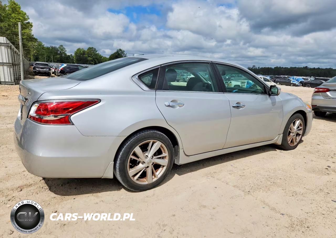 2015 Nissan Altima 2.5 Sv VIN:1N4AL3AP4FC128568 - 3