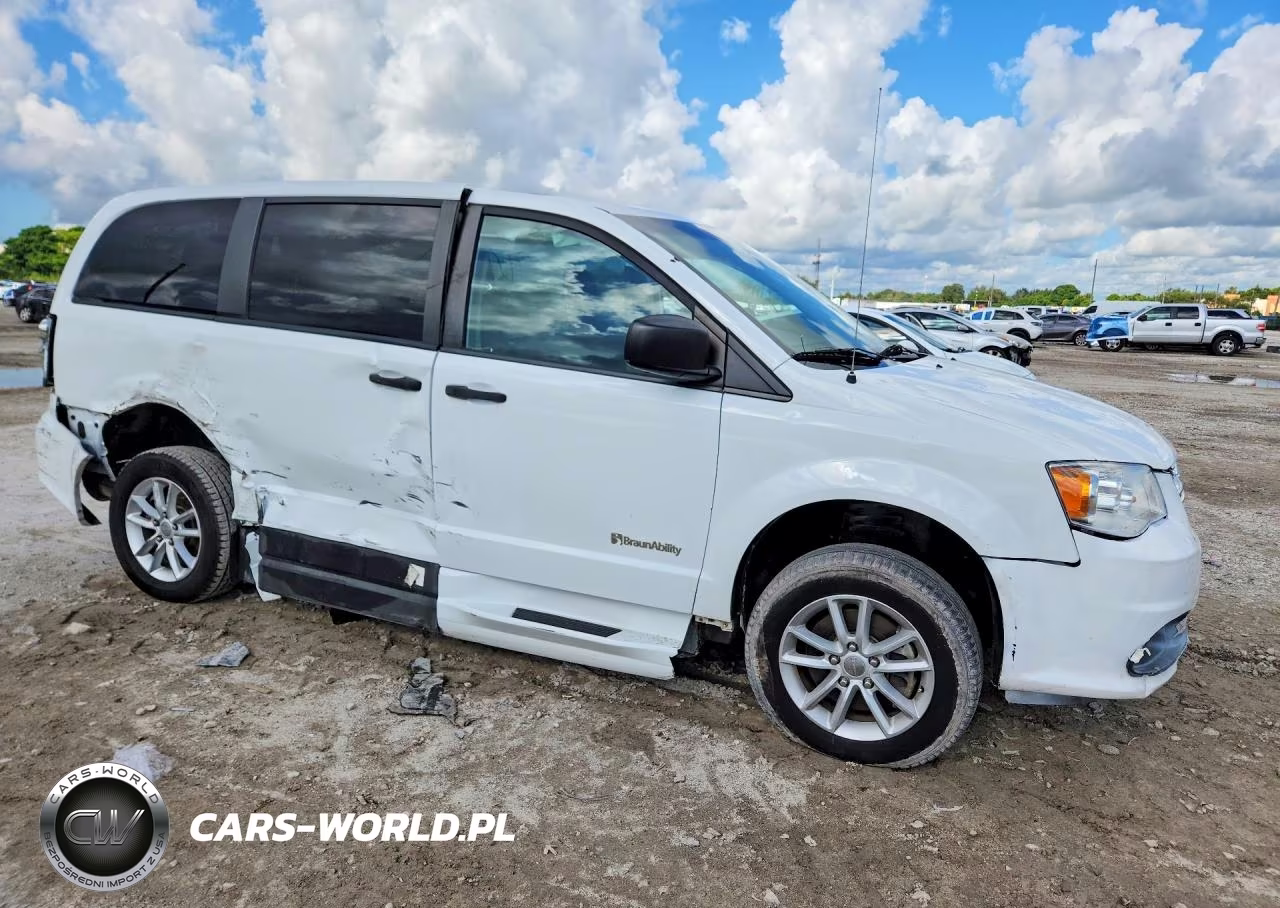 2019 Dodge Grand Caravan Se VIN:2C7WDGBG5KR793616 - 4