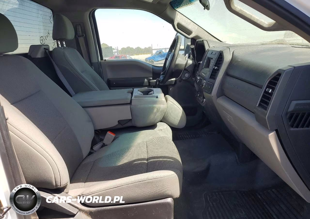 2019 Ford F350 Super Duty VIN:1FDBF3A68KEE36401 - 10