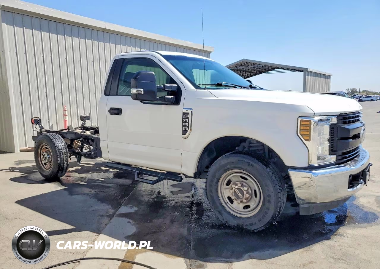 2019 Ford F350 Super Duty VIN:1FDBF3A68KEE36401 - 4