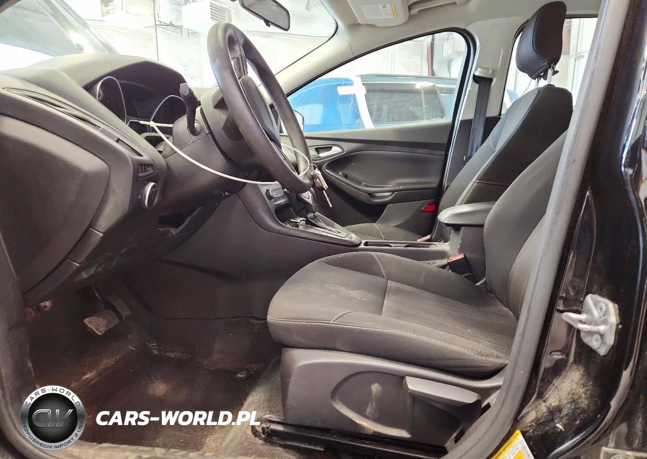 2018 Ford Focus Se VIN:1FADP3K24JL315290 - 7