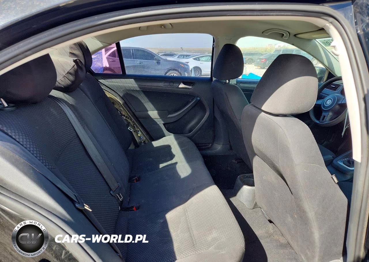 2012 Volkswagen Jetta Base VIN:3VW2K7AJ9CM372079 - 10