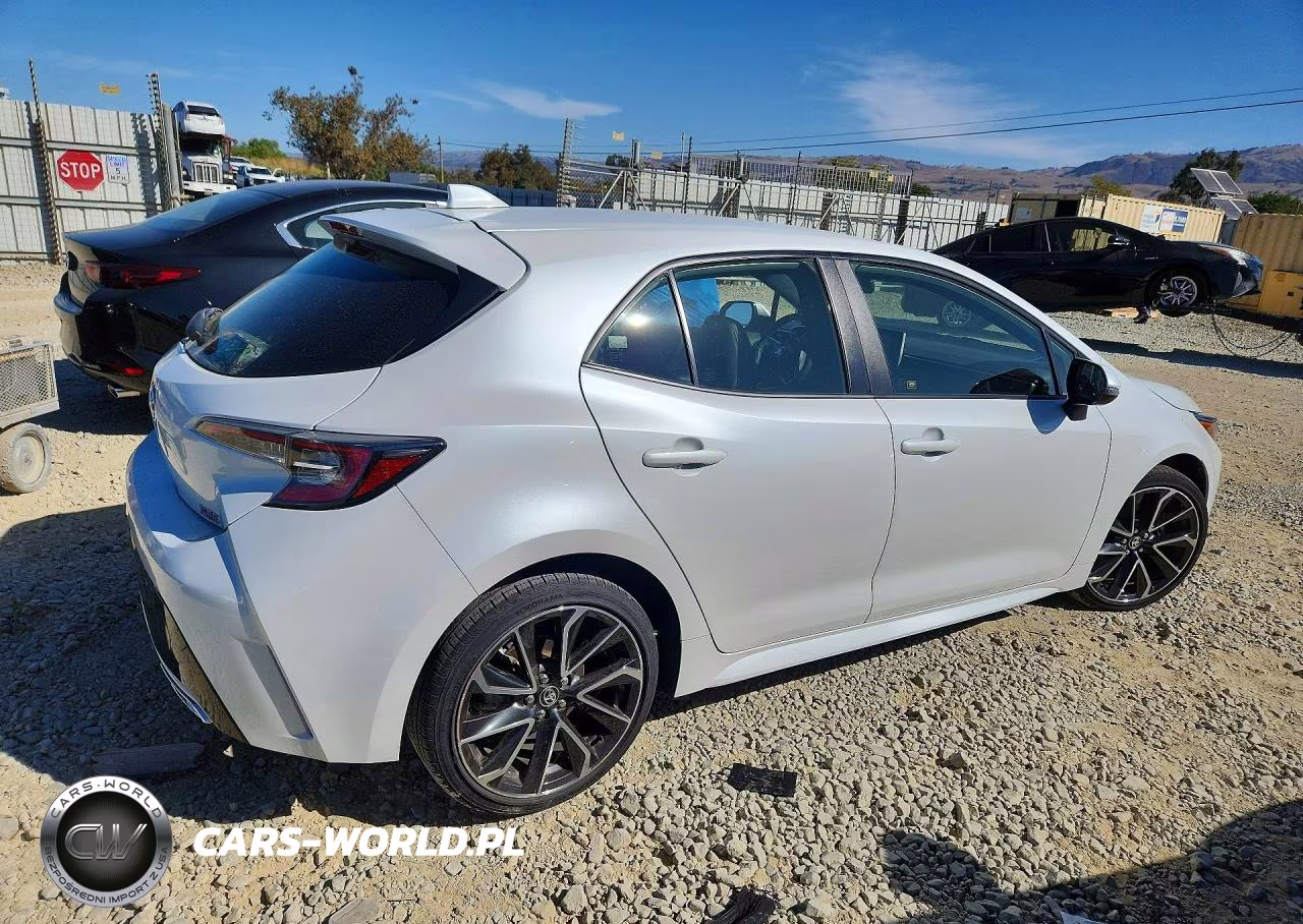 2021 Toyota Corolla Xse VIN:JTNC4MBEXM3133155 - 3