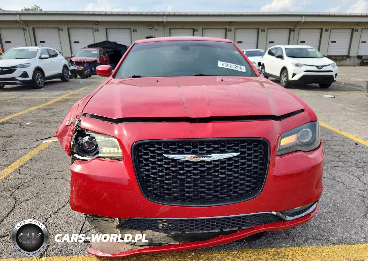 2015 Chrysler 300 S VIN:2C3CCABG5FH894008 - 5