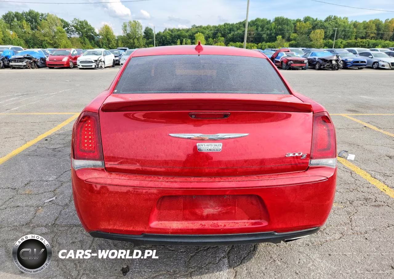 2015 Chrysler 300 S VIN:2C3CCABG5FH894008 - 6