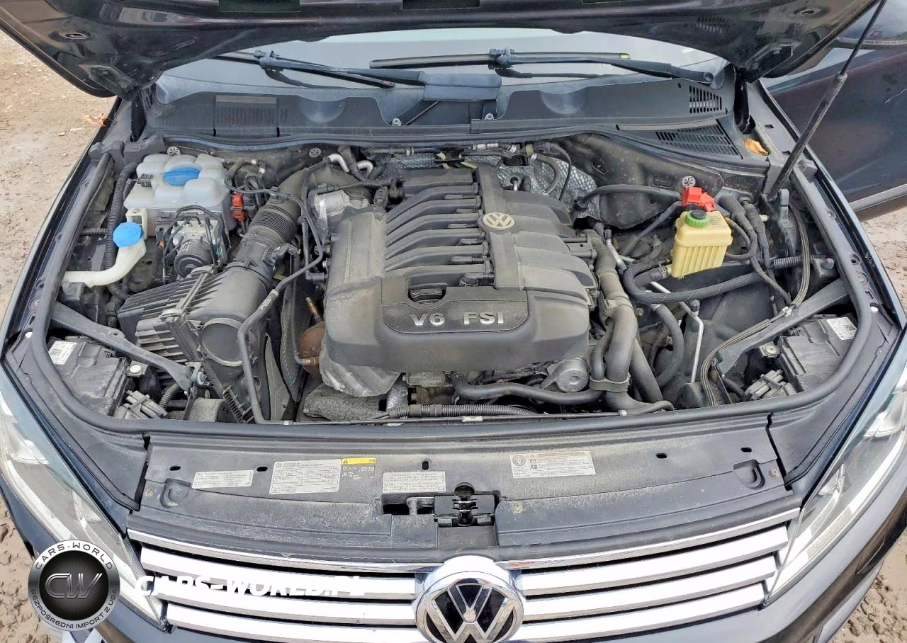 2016 Volkswagen Touareg Sport VIN:WVGEF9BP2GD011535 - 12