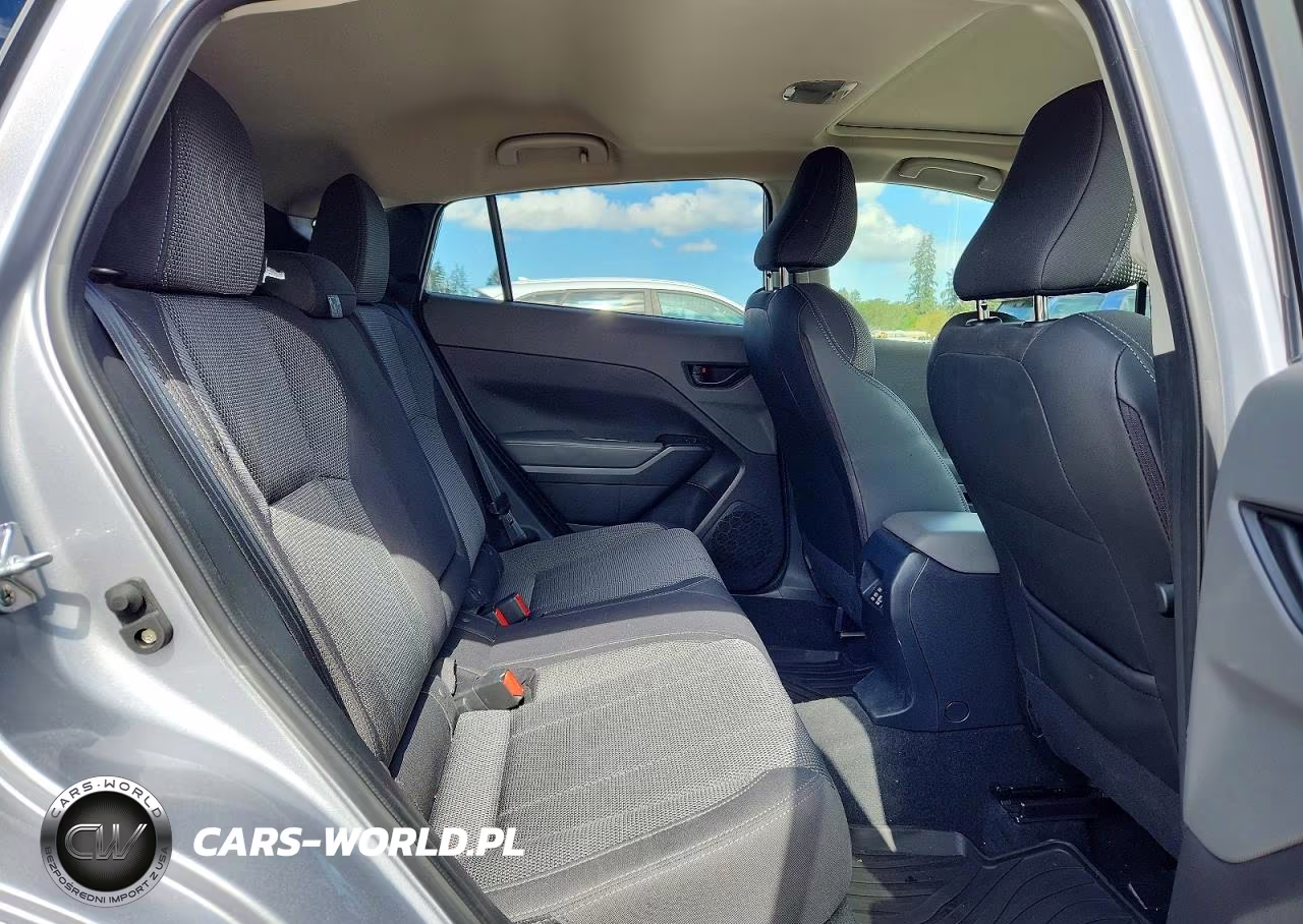 2024 Subaru Crosstrek Premium VIN:JF2GUADC0R8300683 - 11