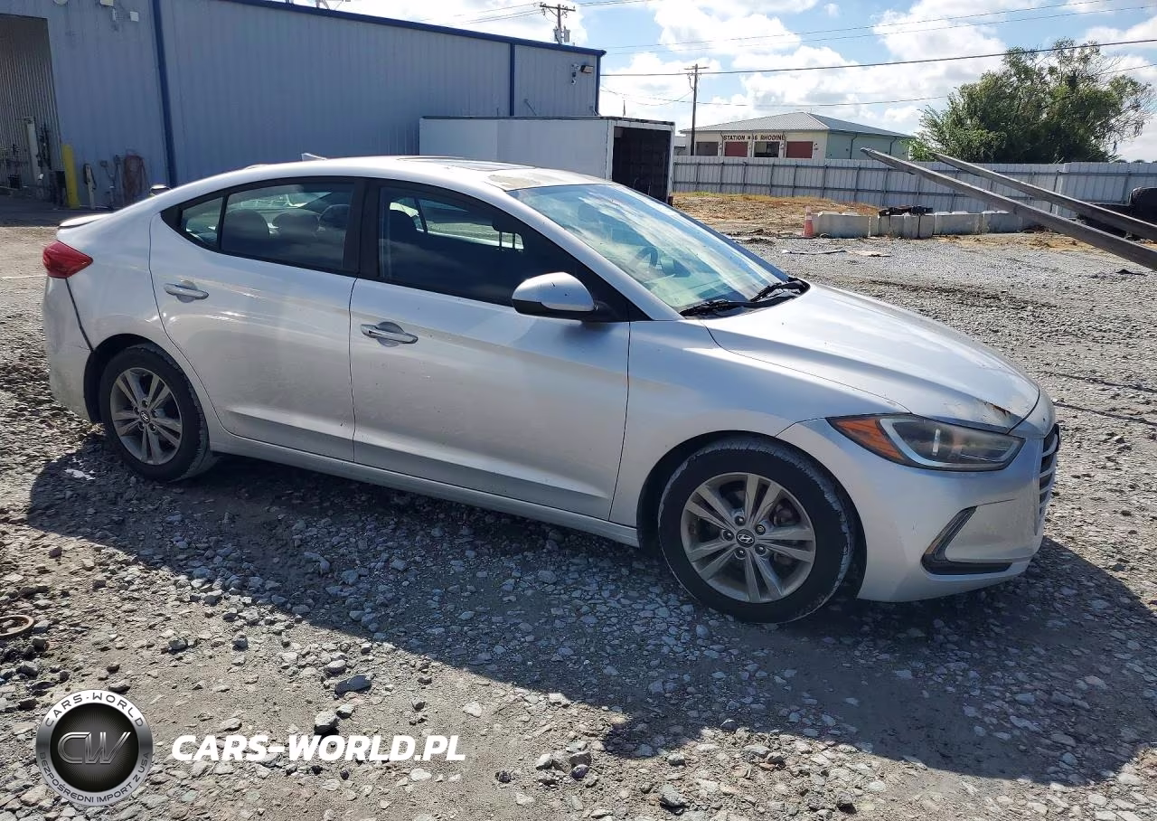 2018 Hyundai Elantra Value Edition VIN:5NPD84LF9JH246678 - 4