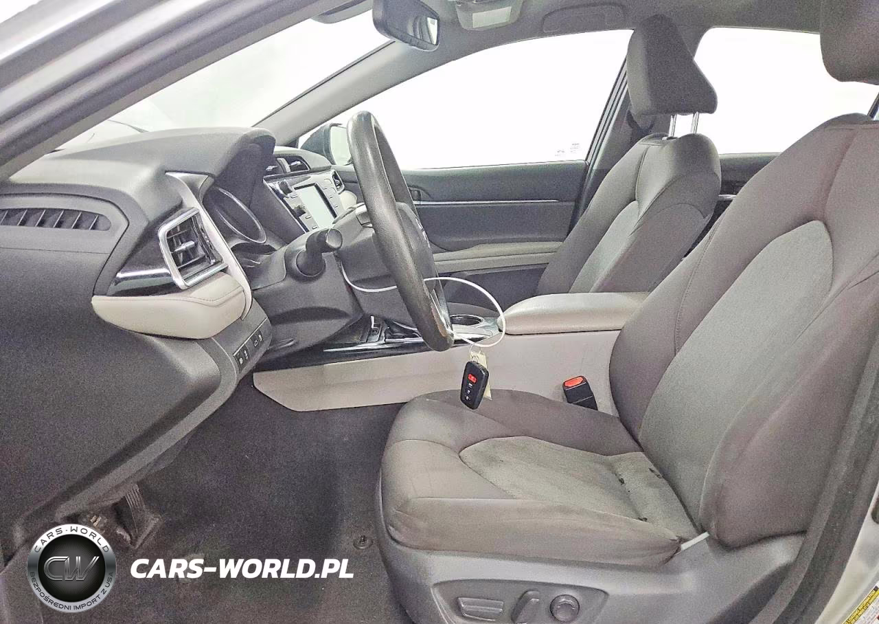 2018 Toyota Camry Le VIN:4T1B11HK5JU048956 - 7