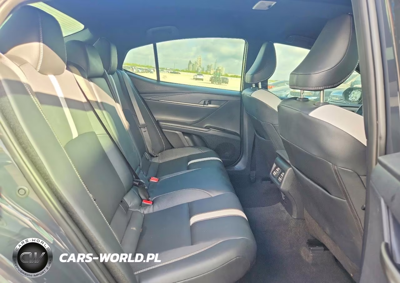 2026 Toyota Camry Se VIN:4T1DAACK4TU287112 - 10