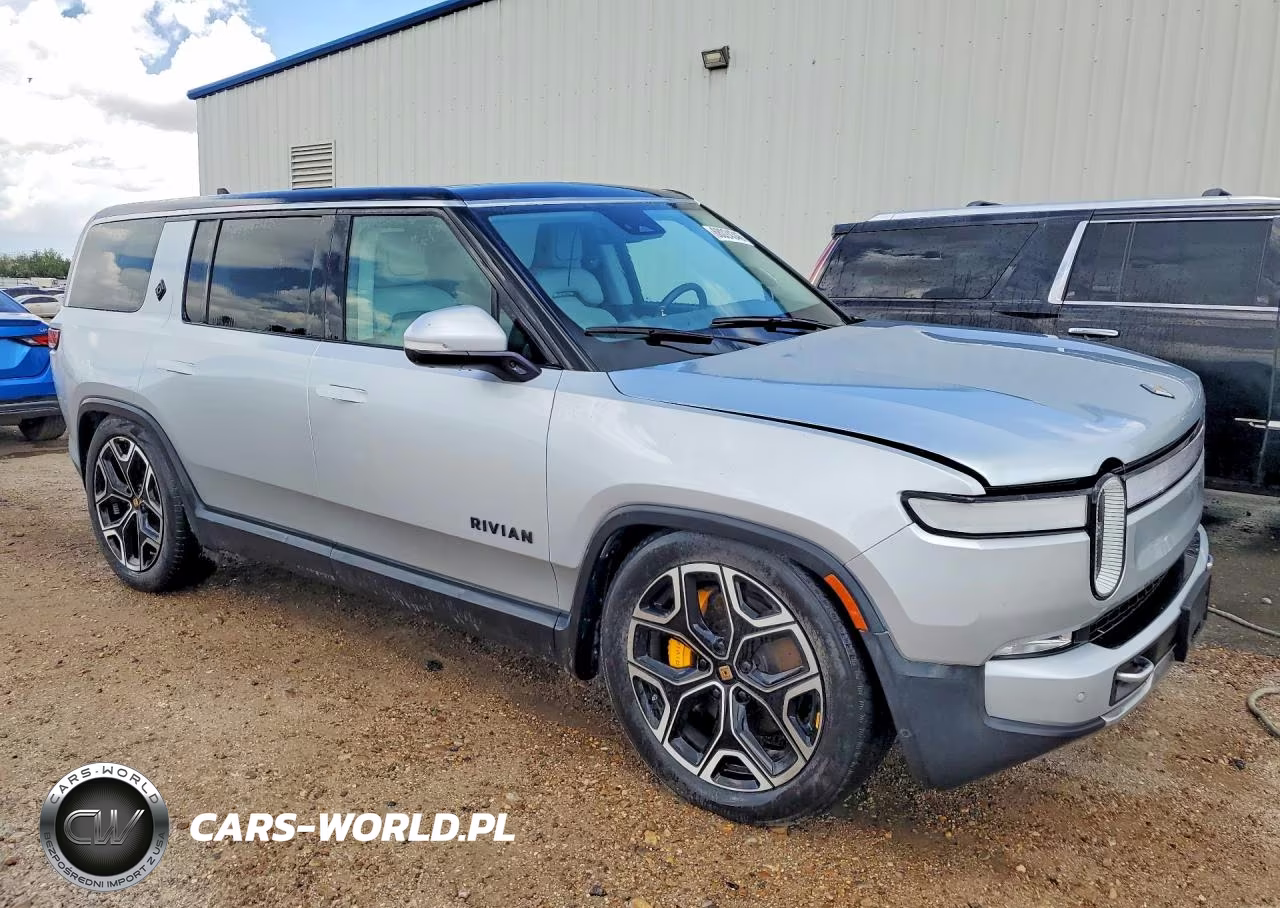 2023 Rivian R1S Adventure VIN:7PDSGABA0PN008136 - 4