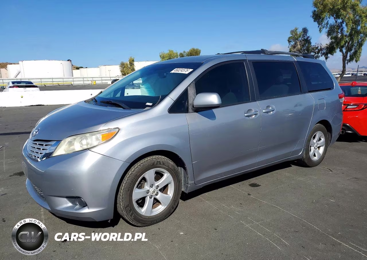 2011 Toyota Sienna Le VIN:5TDKK3DCXBS151288 - 1