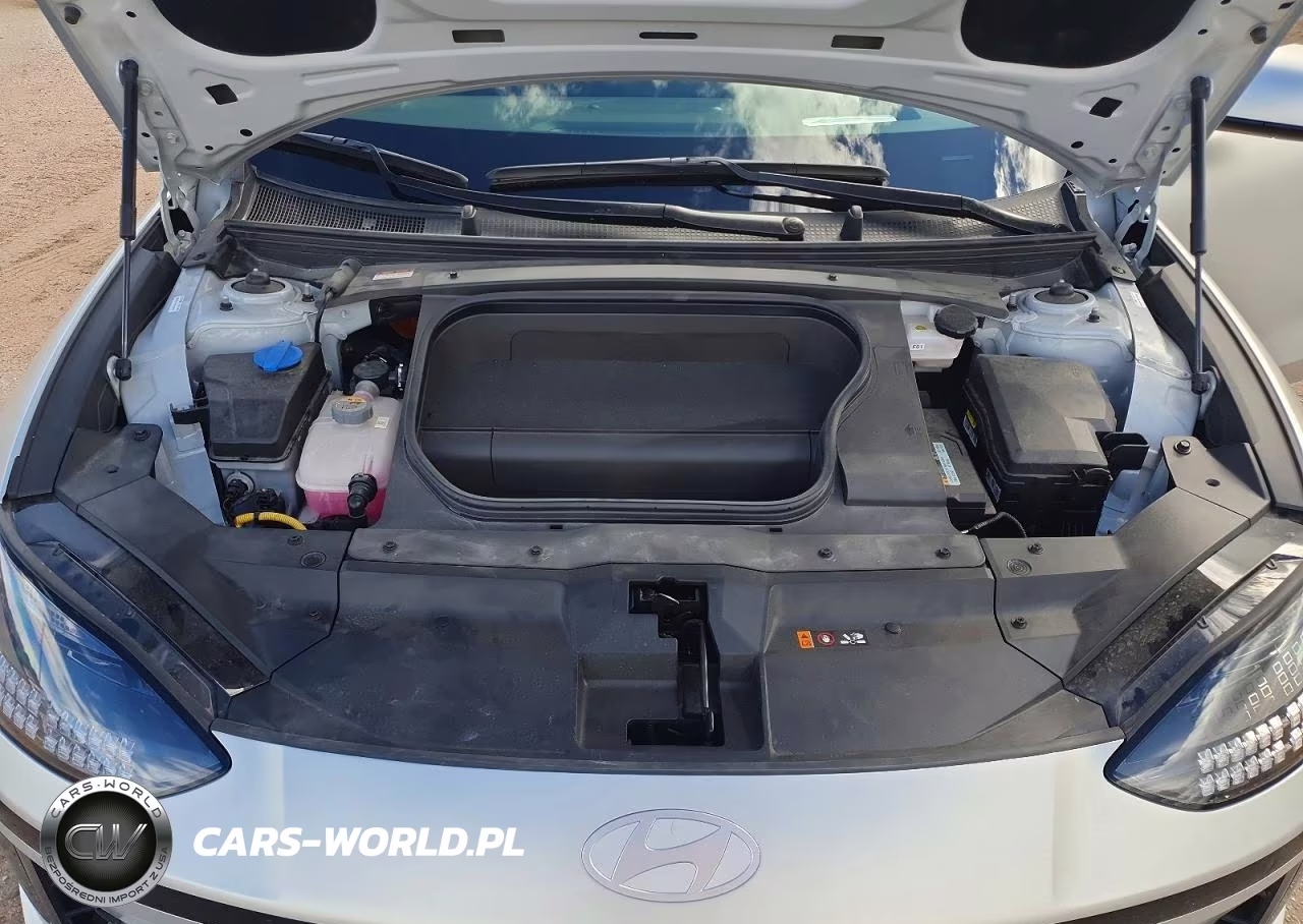 2025 Hyundai Ioniq 6 Limited VIN:KMHM54AC9SA089482 - 11
