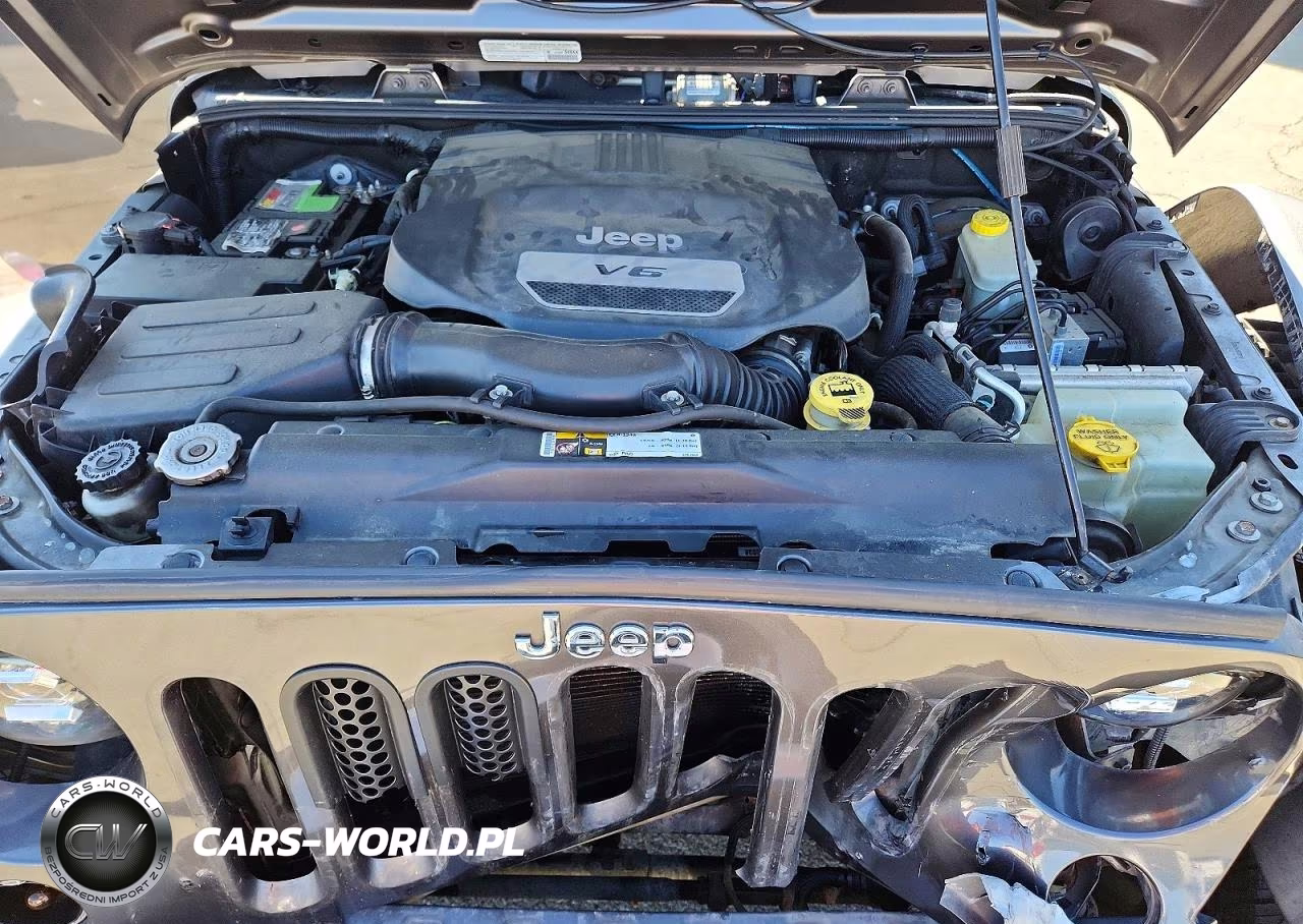 2014 Jeep Wrangler Unlimited Sport VIN:1C4BJWDG1EL296586 - 11