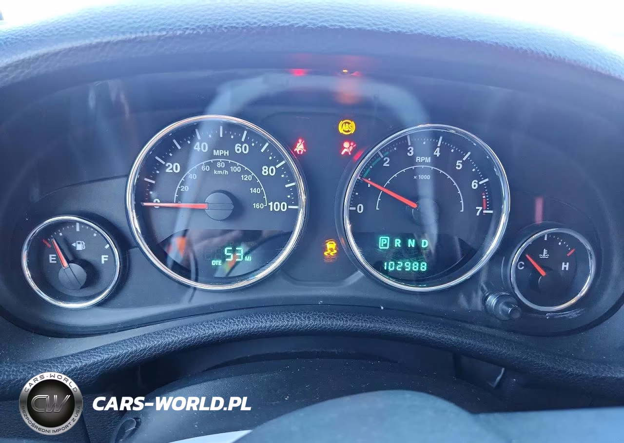 2014 Jeep Wrangler Unlimited Sport VIN:1C4BJWDG1EL296586 - 9