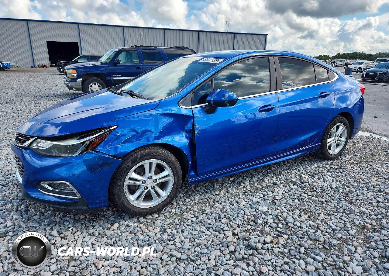 2017 Chevrolet Cruze Lt VIN:1G1BE5SM3H7140451 - 1